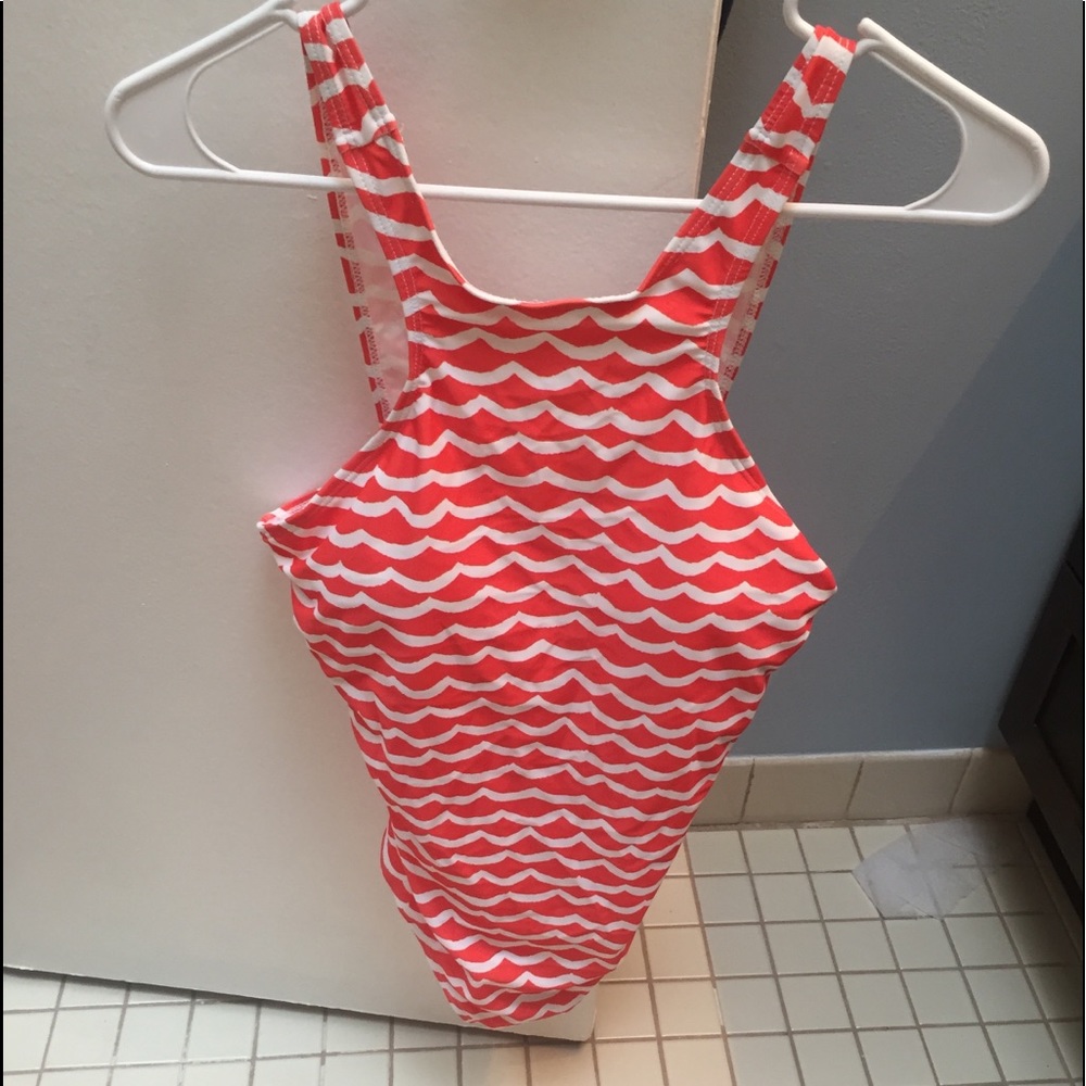 One piece bathing suite